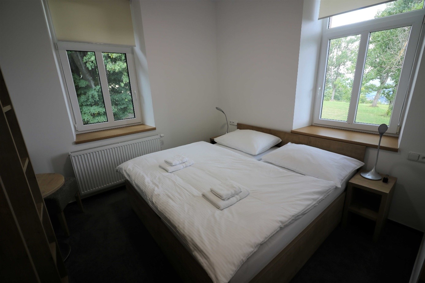 Králíky-Dolní Hedeč, Hotel Pilgrimage House - Pokoj s manželskou postelí